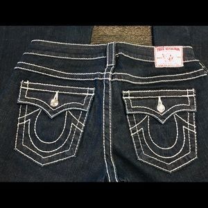 True Religion Diamond 💎 Studded Dark Jeans🤗